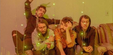 Los Cold Tropics presentan la nueva hermana de Lola: ‘Pilar’